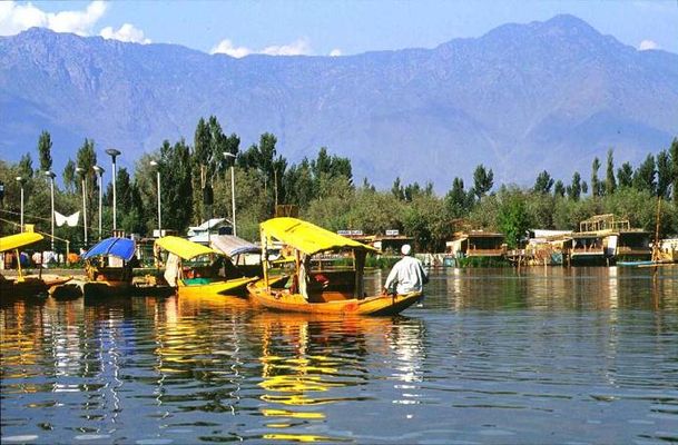 1467693626_0srinagar 1.jpg
